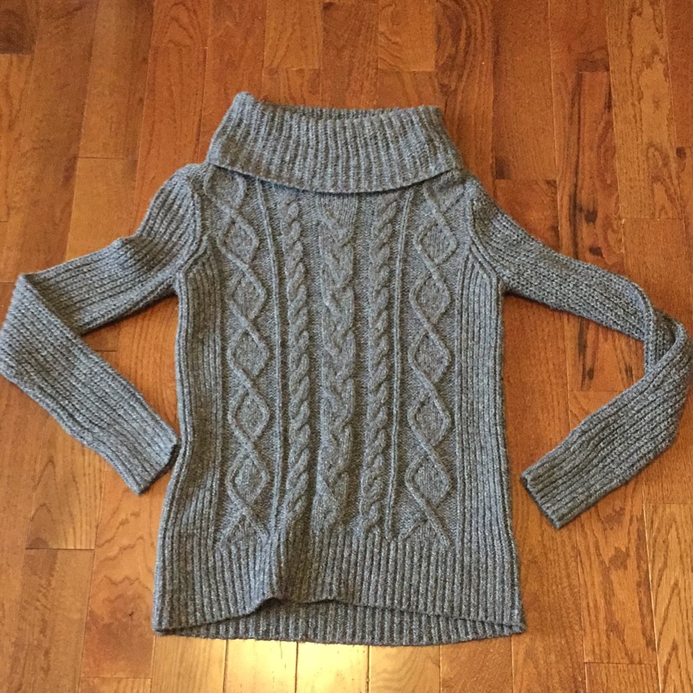 Abercrombie & Fitch Sweater